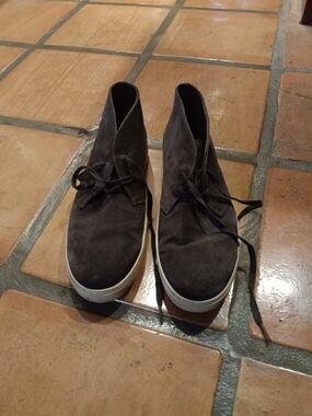 Vince Men's Dark Brown Suede Chukka Boots with White Sole